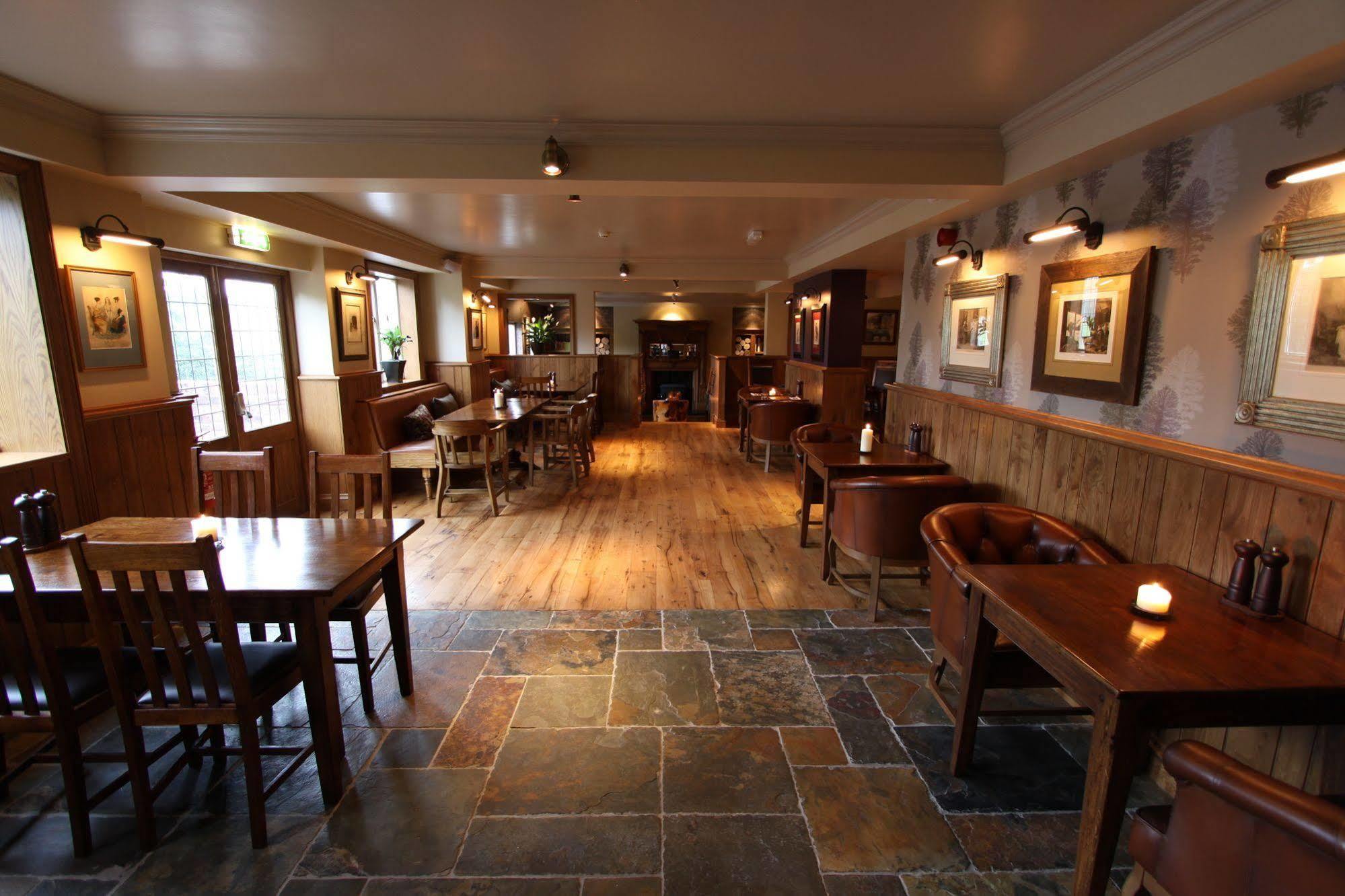 Готель The Bear'S Paw Warmingham Екстер'єр фото The interior of the pub